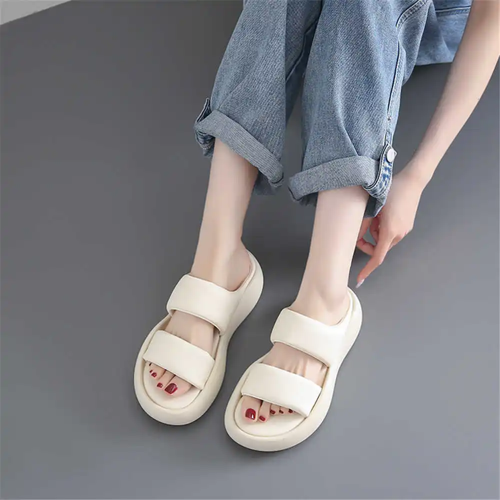 Size 39 Strips Summer Shoes Sa - đánh giá và giá Luxury Lifestyle Resorts