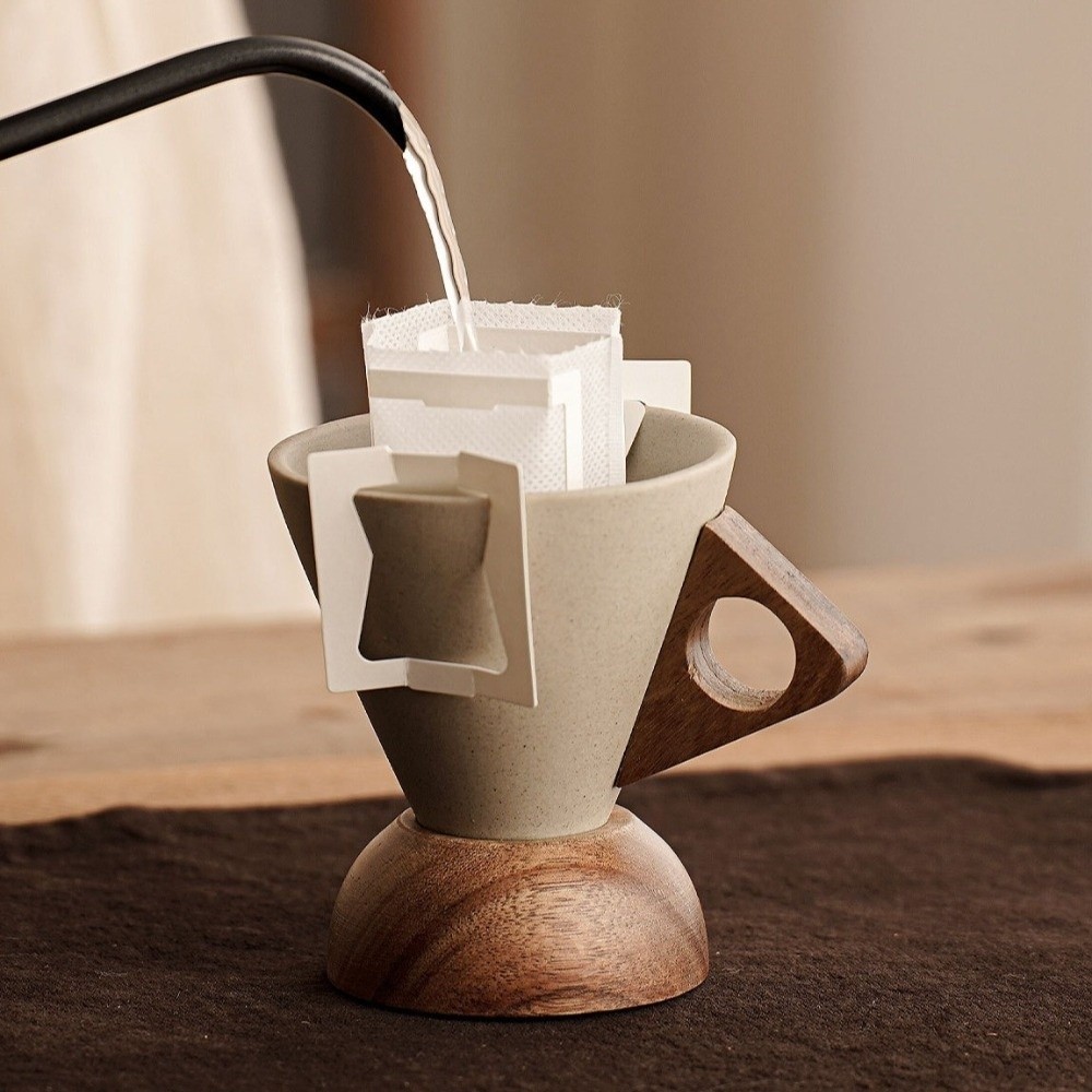 Coarse Ceramic Triangular Cone - đánh giá và giá Handmade Ceramic Mug